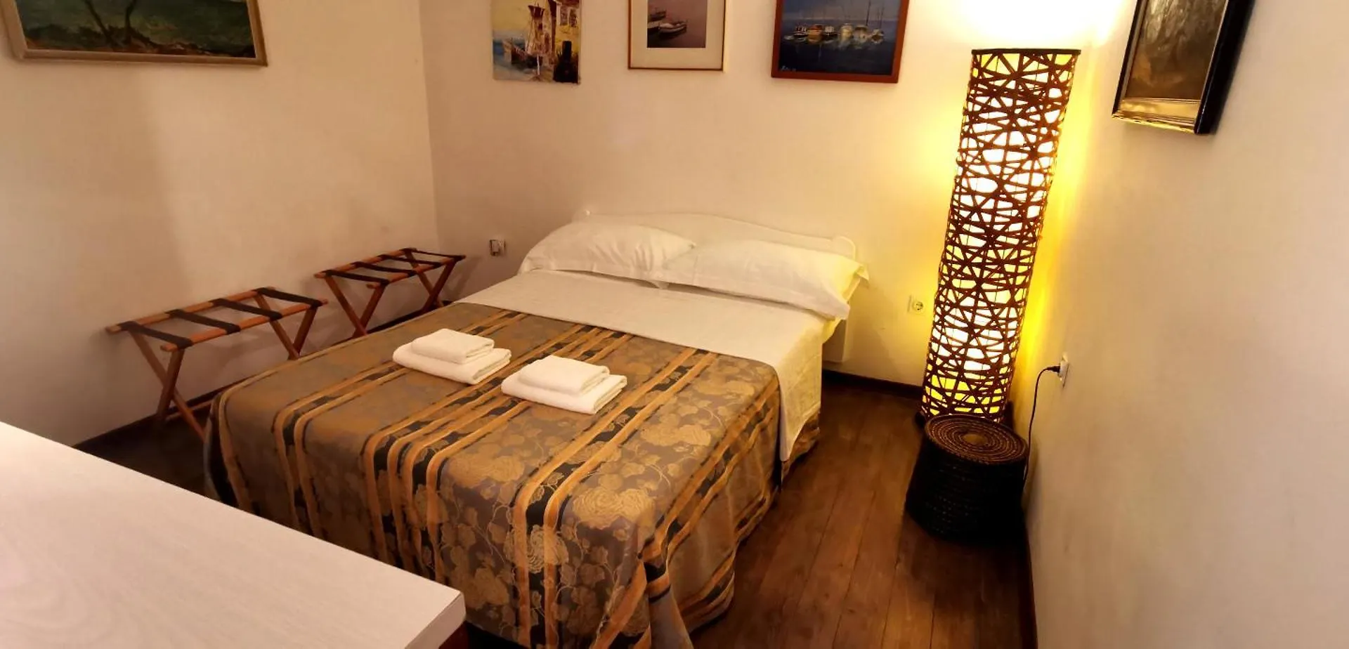 Bella Vista Beach House Apartments, Hot Pool And Jacuzzi تروغير
