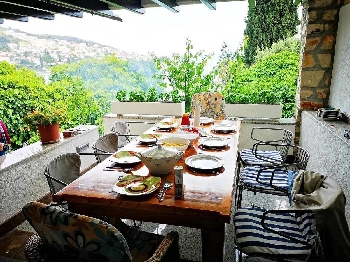Bella Vista Beach House Apartments, Hot Pool And Jacuzzi Trogir