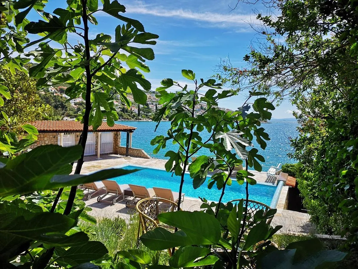 Bella Vista Beach House Apartments, Hot Pool And Jacuzzi Trogir Apartment